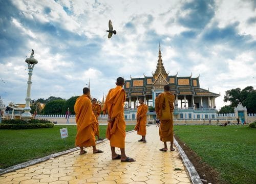 Discover Cambodia 6 Days Tour from Phnom Penh to Siem Reap